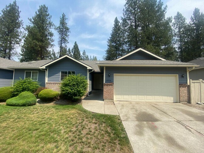 Photo - Charming 3 Bed, 3 Bath Duplex near Riverside State Park!