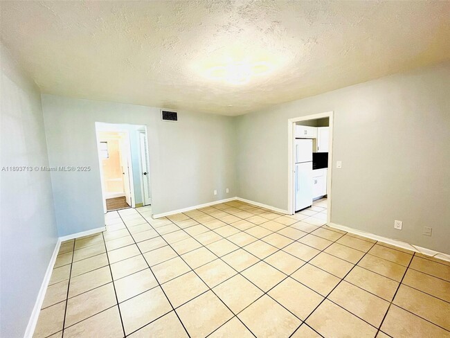 Photo - 1050 Atlantic Shores Blvd Unit 108