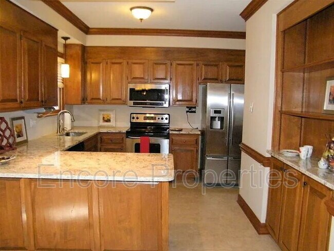 Photo - 106 Whispering Pines Ct