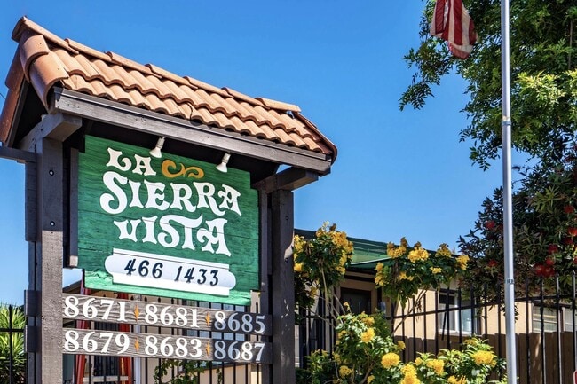 Building Photo - The Highlands - Main Office