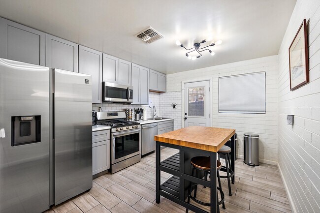 Photo - 1033 N 25th St