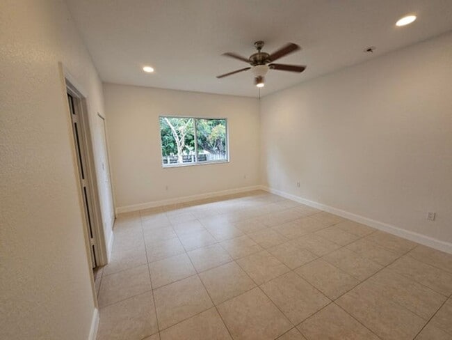 Photo - 743 NW 2nd Ave