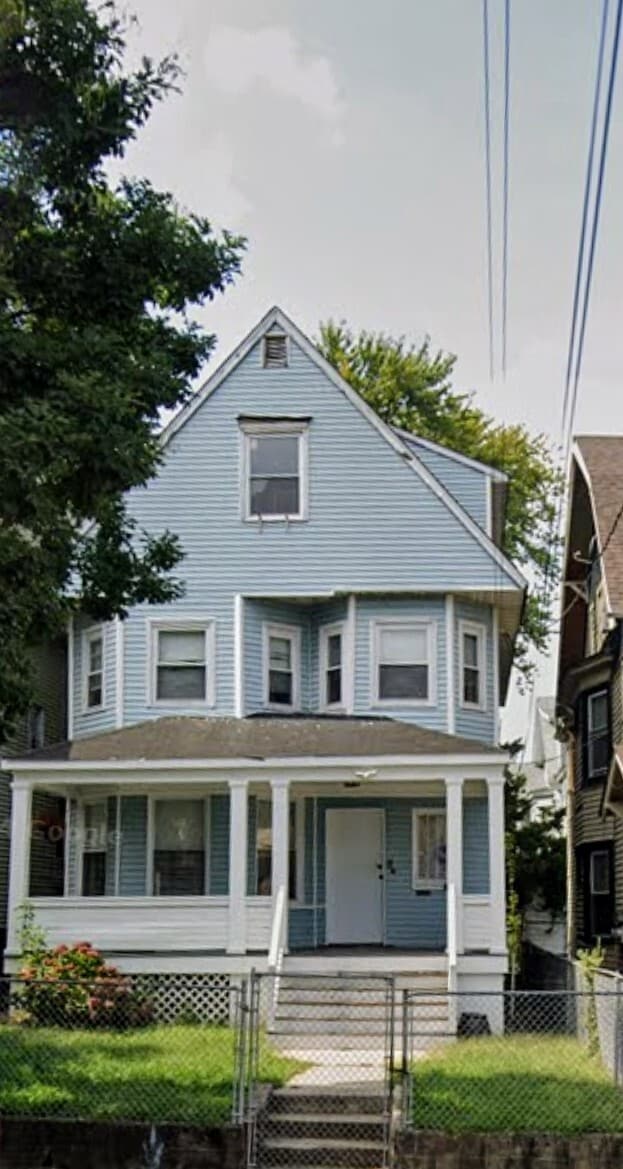 Building Photo - 305 Chadwick Ave Rental