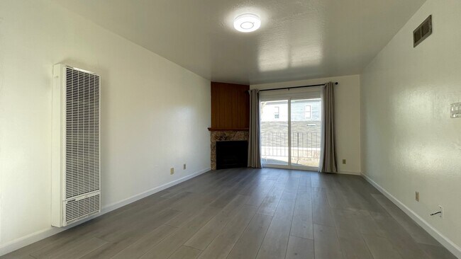 Photo - 2027 Encinal Ave