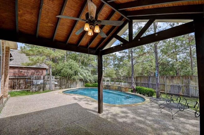 Photo - 22 N Queenscliff Cir