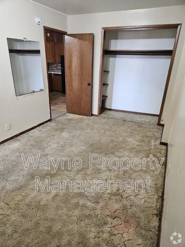 Building Photo - 639 2nd St Unit Apt 2
