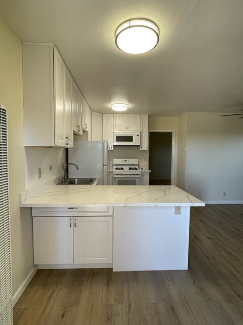 Photo - 5412 Claremont Ave Unidad 34