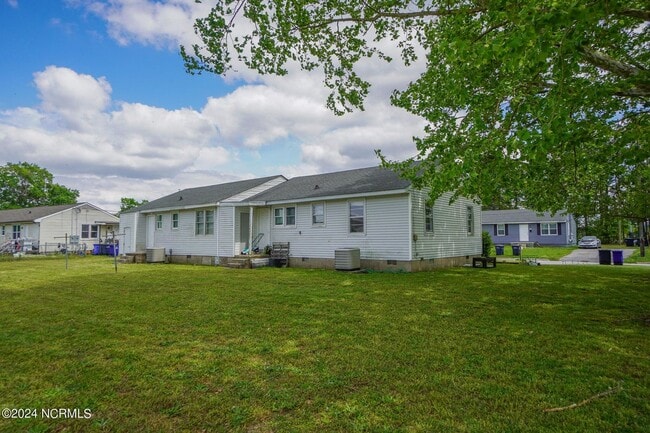 Photo - Lawn Care Included in Jville City Limits!