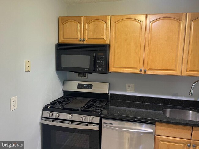 1301 20th St NW Unidad 207