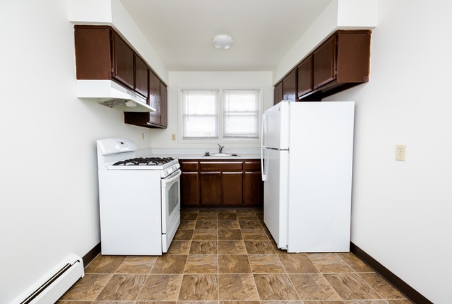 Photo - Cottage Street Apartments