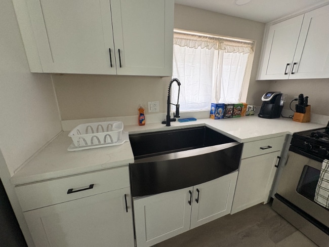 Photo - 6832 W Fillmore St