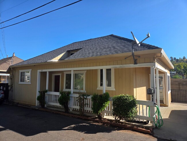 Building Photo - Charming 2-Bedroom + Loft • 1-Bath Rental ...
