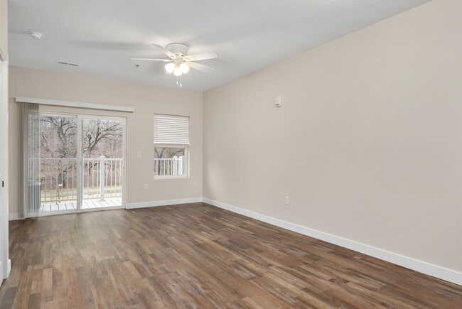 Photo - 1164 Devils Glen Rd
