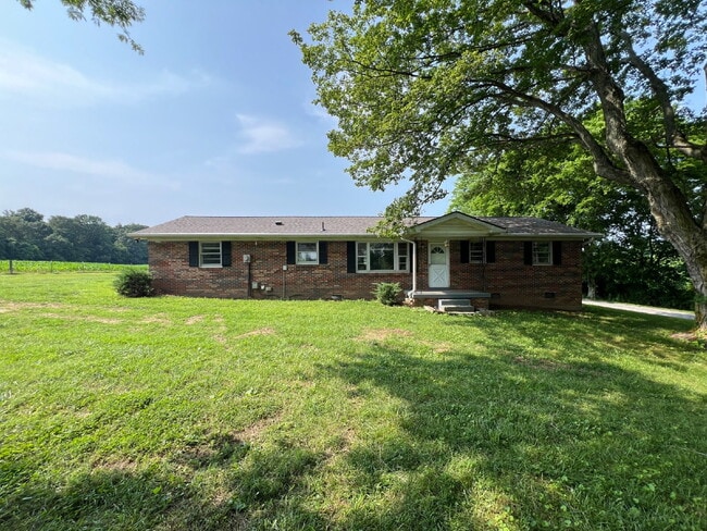 For Rent: 3BR, 1BA in the country - For Rent: 3BR, 1BA in the country Apartment