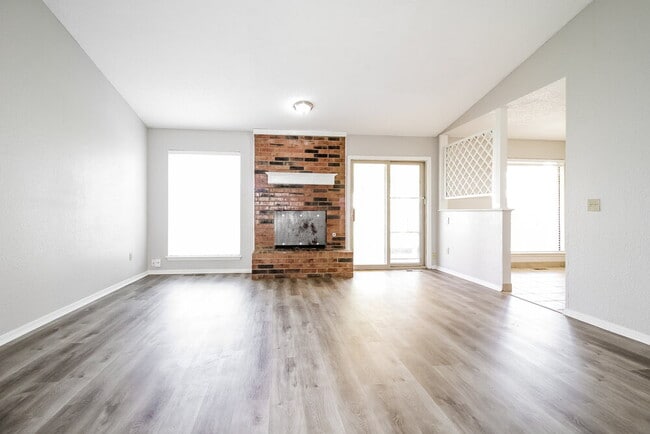 Photo - 1353 Oswego Dr