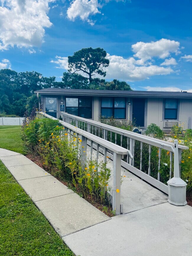 Windrush Apartments North Fort Myers, FL