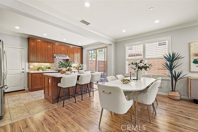 Photo - 111 Thornhurst