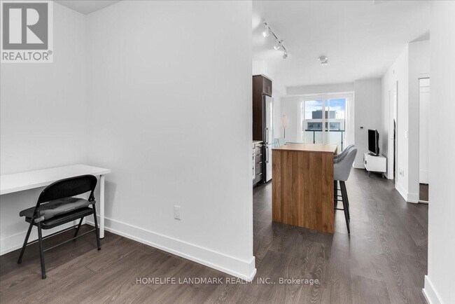 Photo - 2550 Simcoe St N Unité 2011