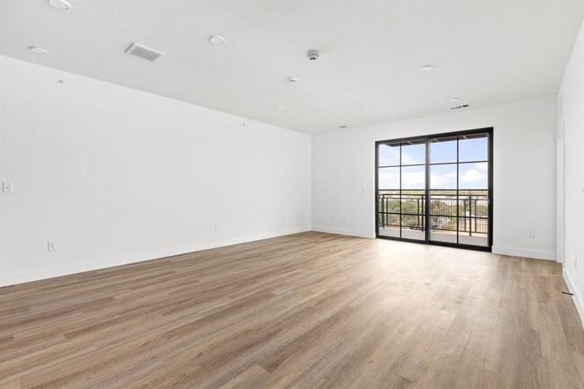 Photo - 4315 S Congress Ave Unit 523