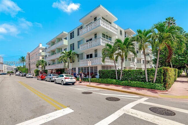 Building Photo - 949 Pennsylvania Ave Unit 307