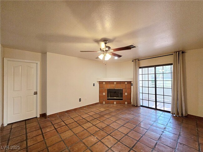 Building Photo - 8452 Boseck Dr Unit 106