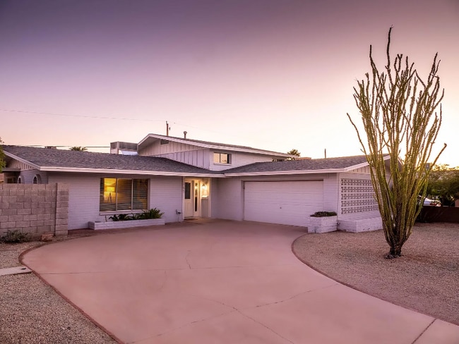 Photo - 145 E Santa Cruz Dr