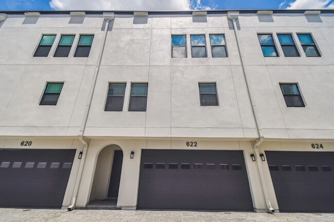 Photo - 622 S Matanzas Ave