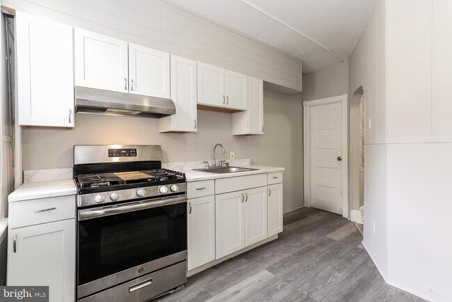 Photo - 2035 S Frazier St