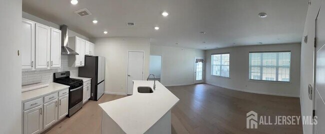 Photo - 243 Lohan Dr