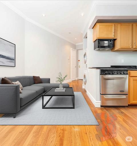 Building Photo - 410 E 13th St Rental