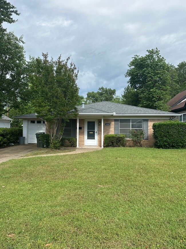 ~ 3/2/1 For Rent in Midtown Tyler ~ - ~ 3/2/1 For Rent in Midtown Tyler ~ House