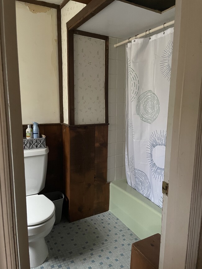 Photo - 38 Rennert Ln