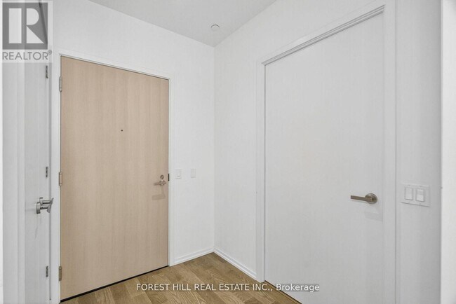 Photo - 8 Hillsdale Ave E Unité 1241