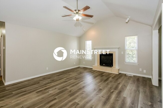 4 Bedroom Pet-Friendly Home in KANSAS CITY, MO with Main Street Renewal