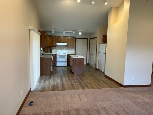 Kitchen - 2928 E Buckskin Dr Unit 2928