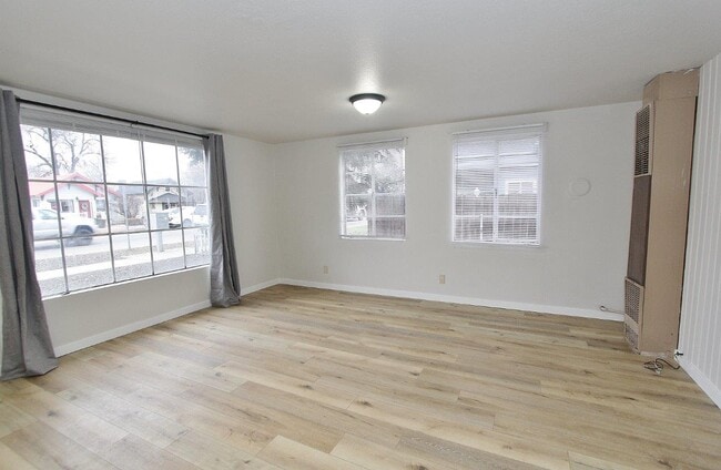 Photo - 812 S Washington Ave