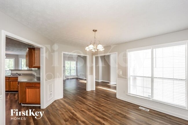 Photo - 7956 Clearview Cir