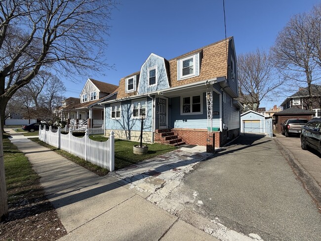 Photo - 10 W Elm Ave