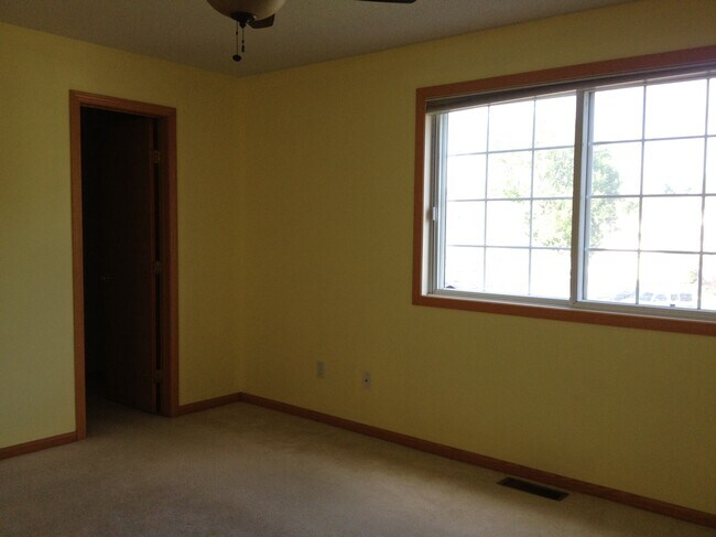 Photo - 1986 Jan Echo Trail