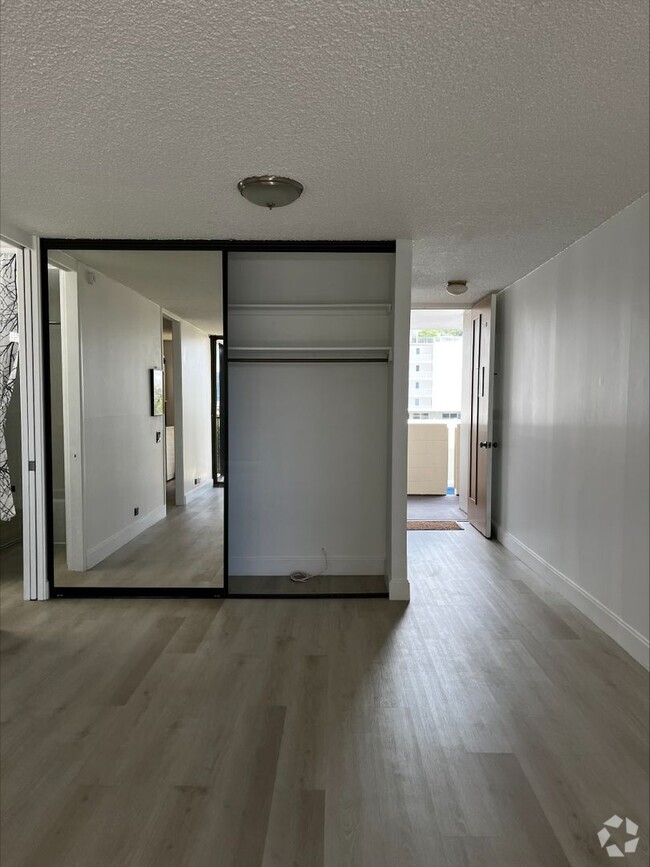 Building Photo - Newly renovated 1bd/1ba in Makiki Unit 503 Rental