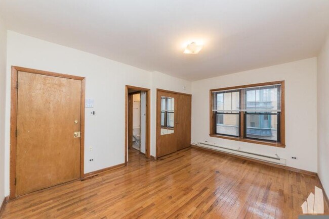 Photo - 0 bedroom in Chicago IL 60657 Unit 2842-19