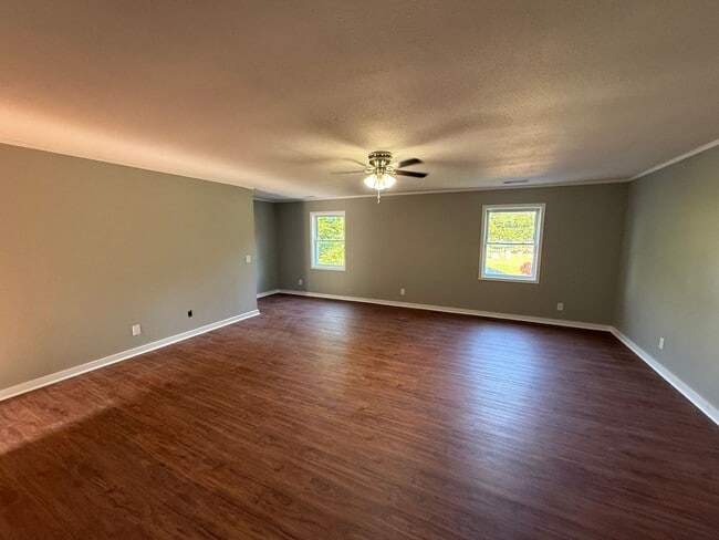 Photo - 722 Kitchen St