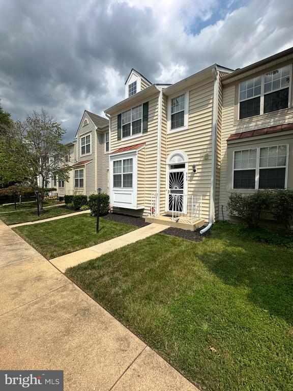 Building Photo - 953 Dunloring Ct