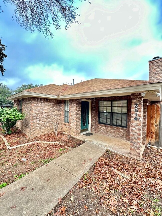 3546 Cedar Ridge Ln