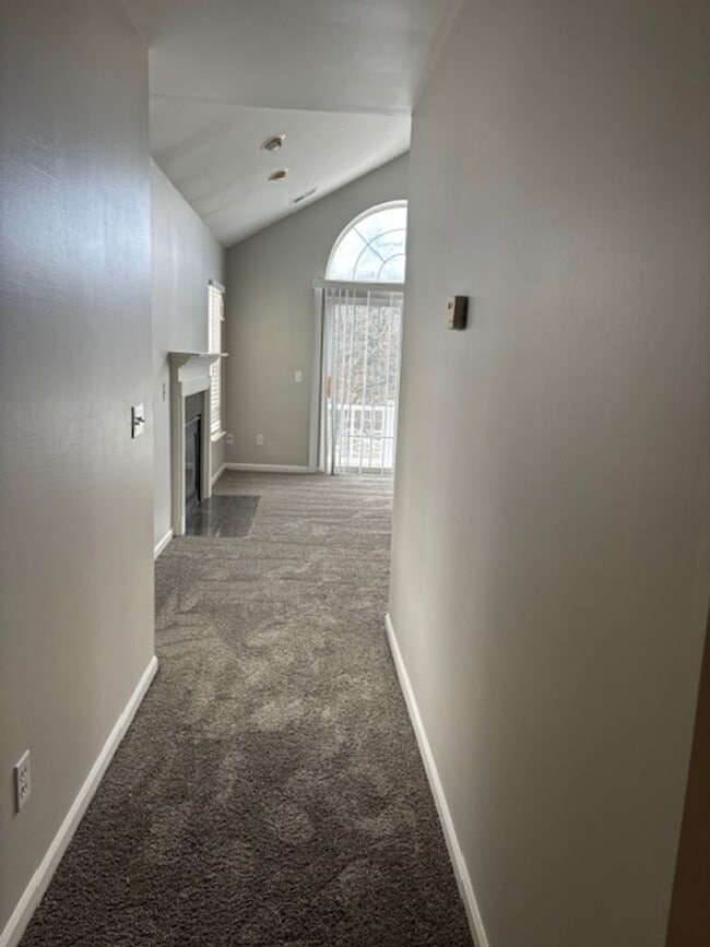 Photo - BEAUTIFUL 2 BEDROOM 2 BATH CONDO!