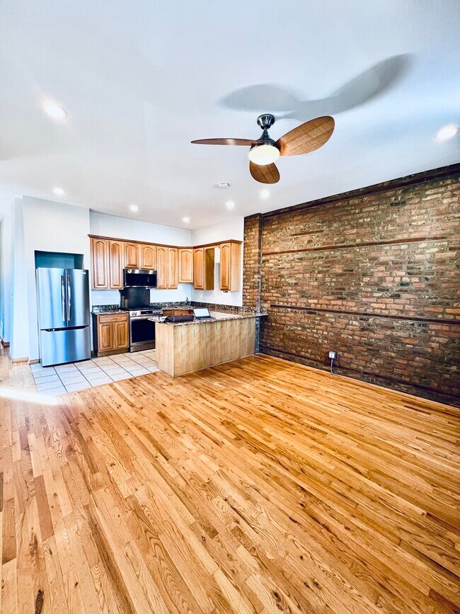 Photo - 1639 W 21st Pl Unit 1