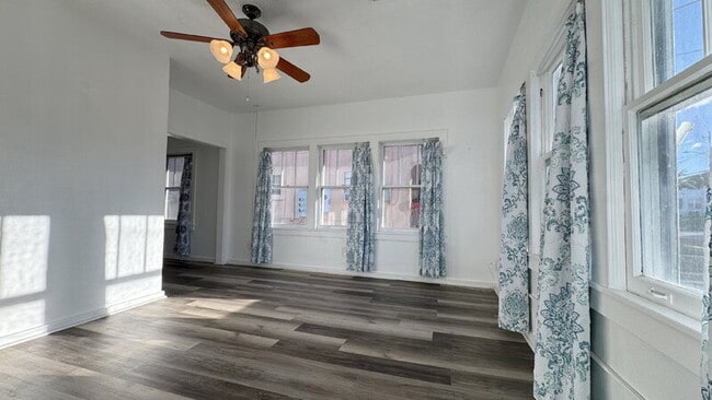 Photo - 428 N Oleander Ave