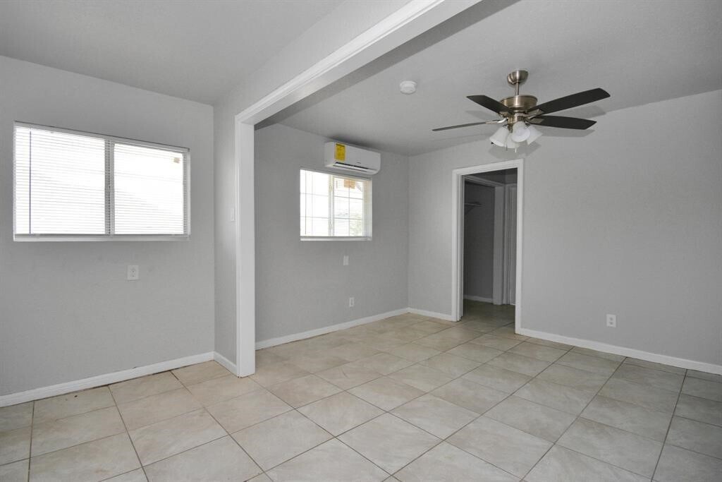 Photo - 8127 Colonial Ln Apartment Unit 2
