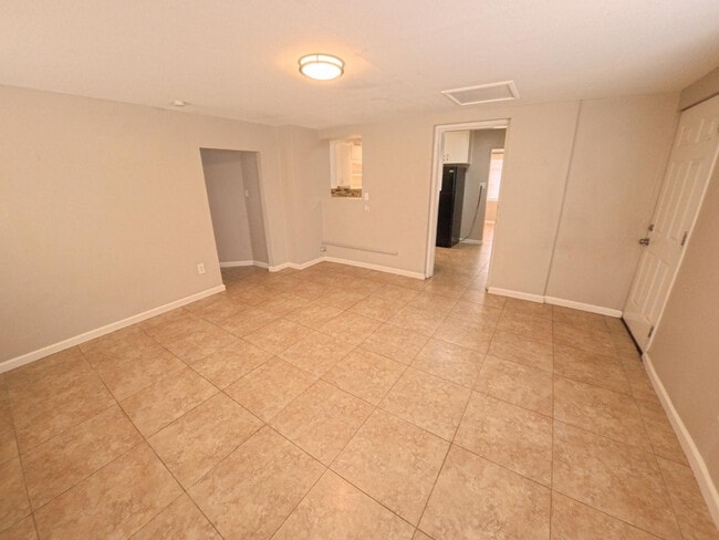 Photo - 449 E University Dr