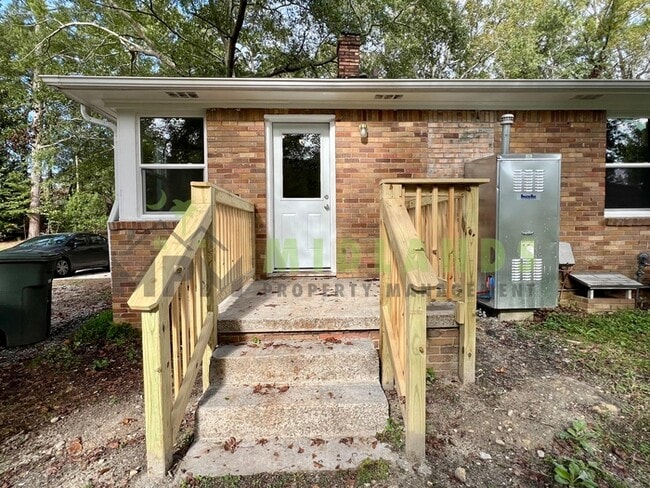 Photo - 3304 Margrave Rd